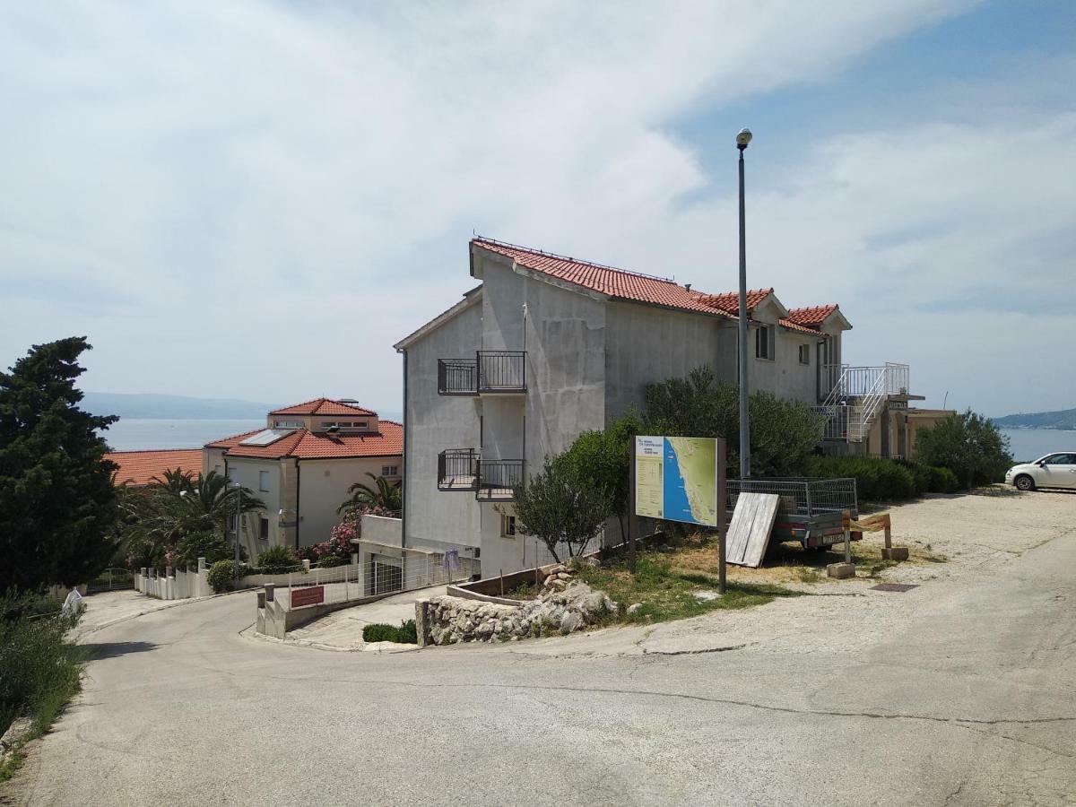 Sunny Blue Apartments Omiš Buitenkant foto